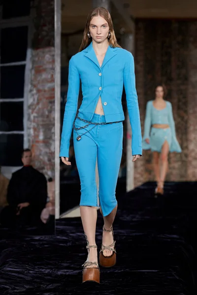 Look 34